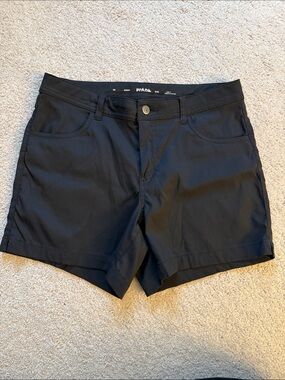 Prana Halle Short size 6, 5β inseam
